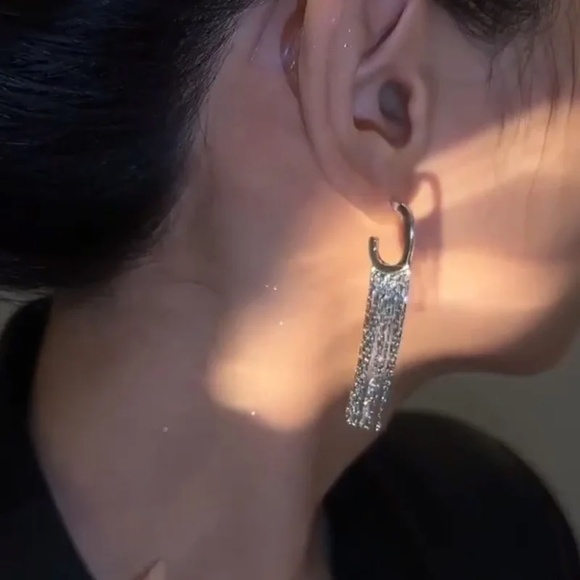 Dangle C-shape Earrings Swiping 925 stamp on pins Fashion Statement Gold Long - Picture 1 of 8